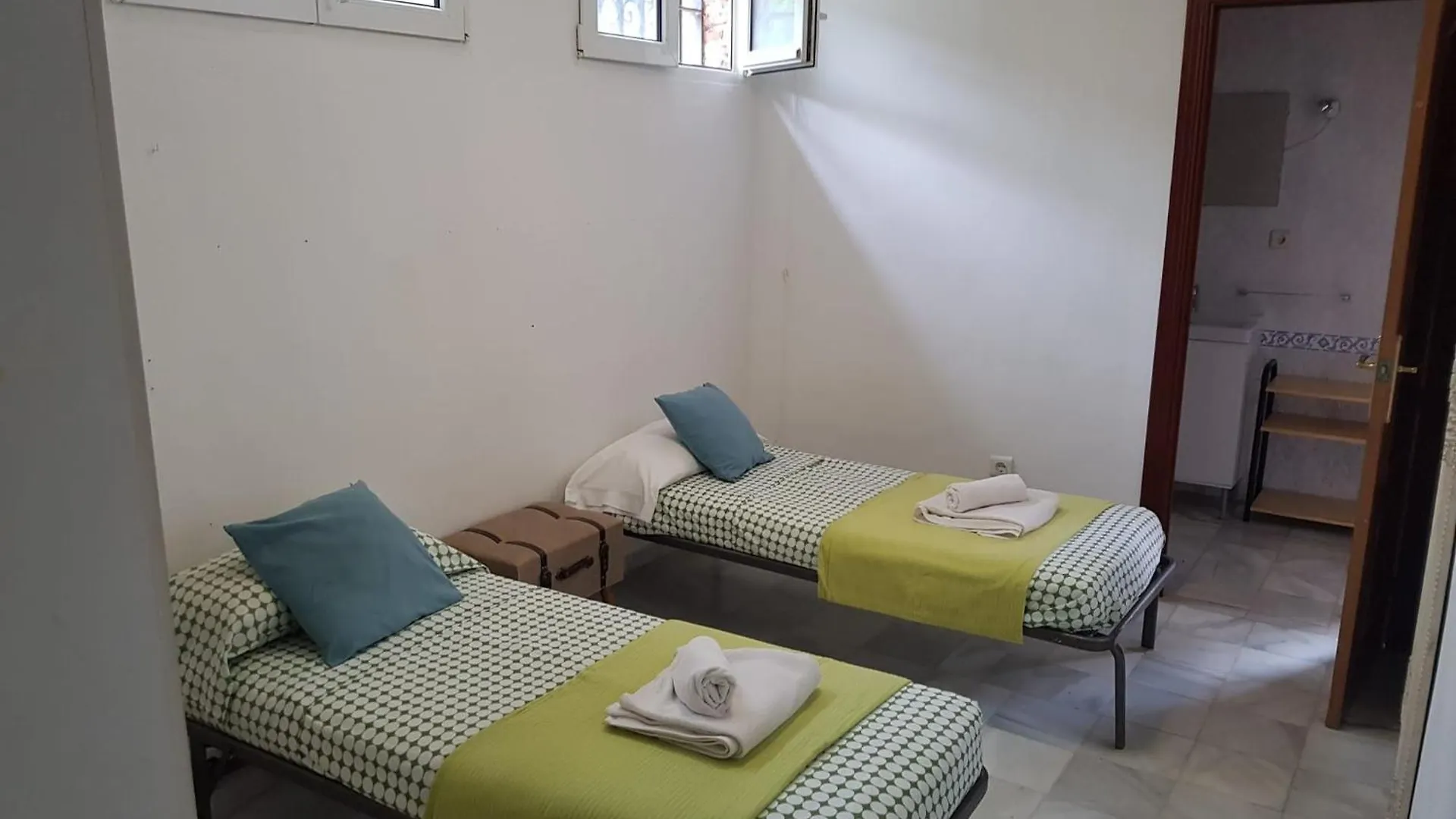 בנאלמדנה Espectacular Villa Puerto Marina Playa 0*,  ספרד